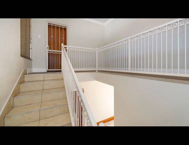 4 BEDROOM HOUSE FOR SALE IN KENSINGTON